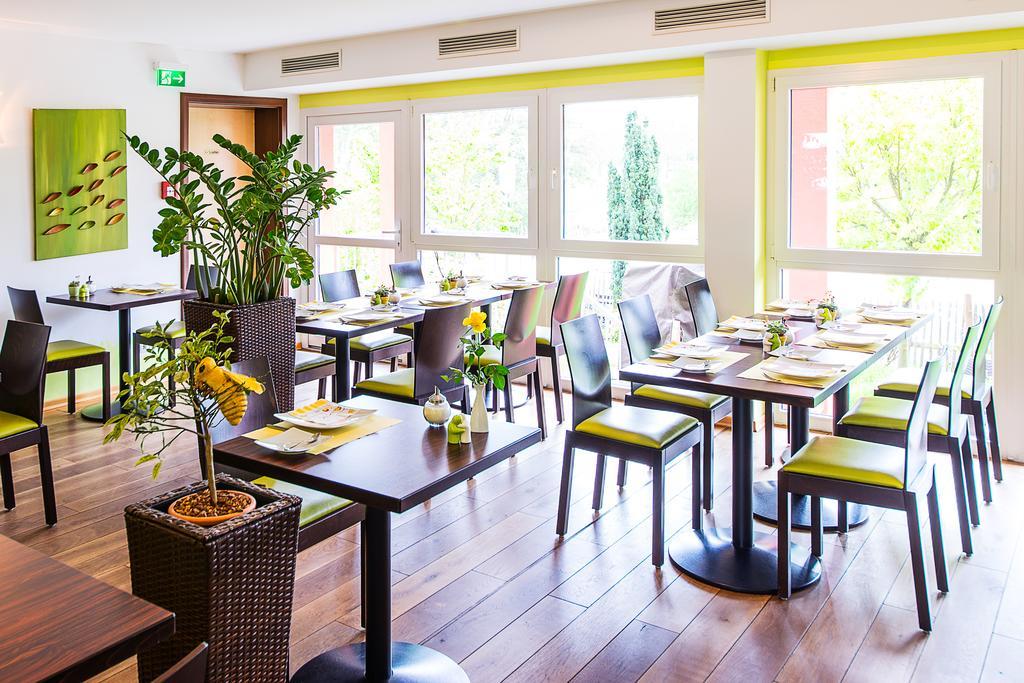 Mein Schlosshotel ホイゼンシュタム エクステリア 写真